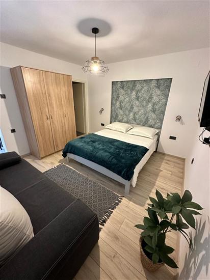 Apartment A2, for 5 persons