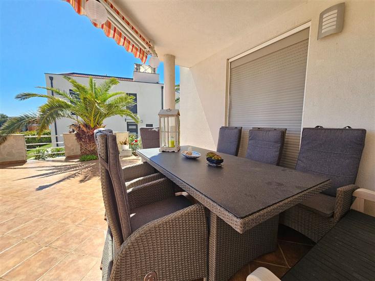 Apartman A1, na 8 osebe