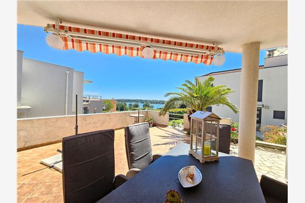 Apartman A1, na 8 osebe