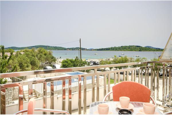 Apartment A2, for 4 persons