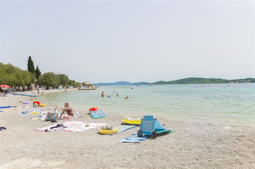 Apartment B & R with a Sea View