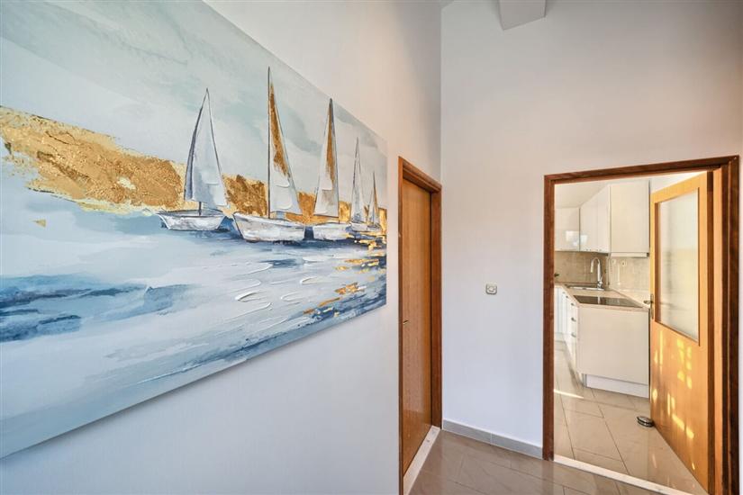 Apartment A2, for 6 persons