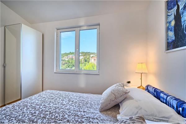 Apartment A2, for 6 persons