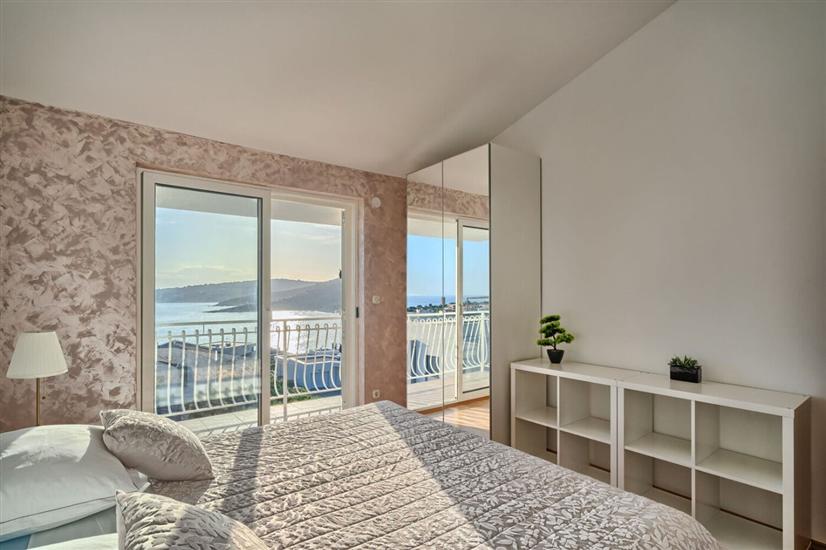 Apartment A2, for 6 persons