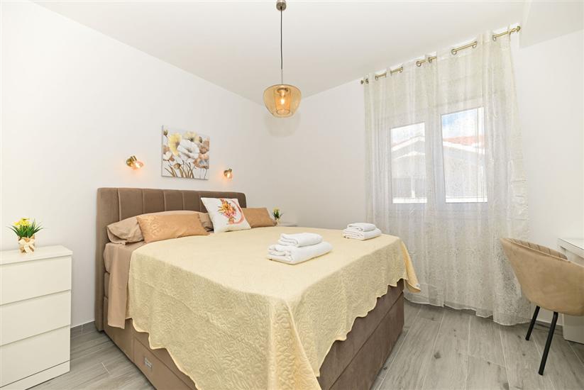 Apartment A4, for 4 persons