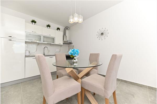 Apartment A4, for 4 persons