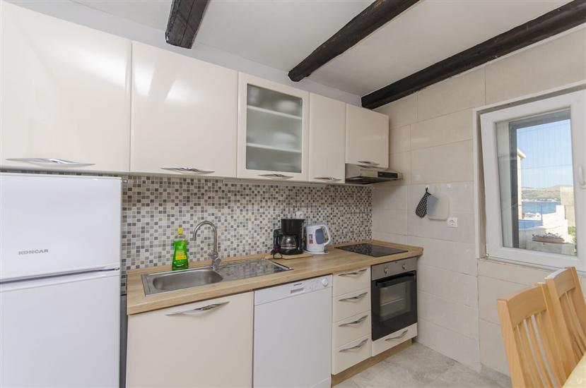 Apartment A2, for 6 persons