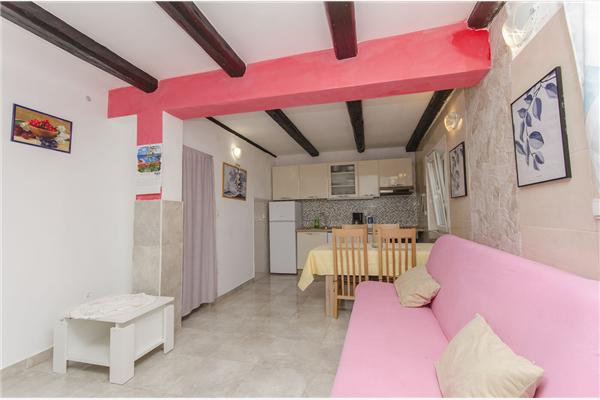Apartment A2, for 6 persons