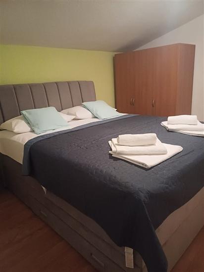 Apartment A4, for 4 persons