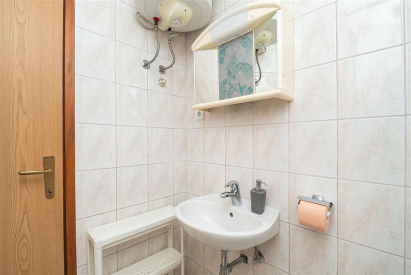 Apartment A4, for 4 persons