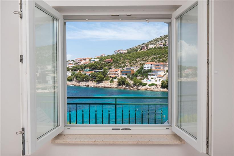 Apartment A4, for 4 persons