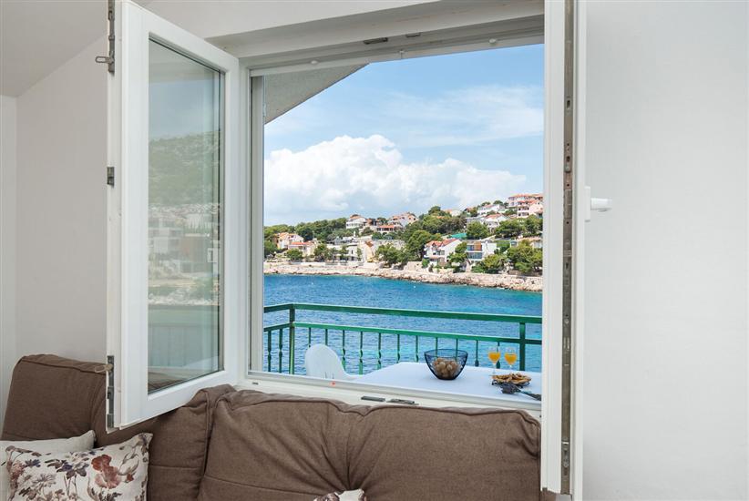 Apartment A4, for 4 persons