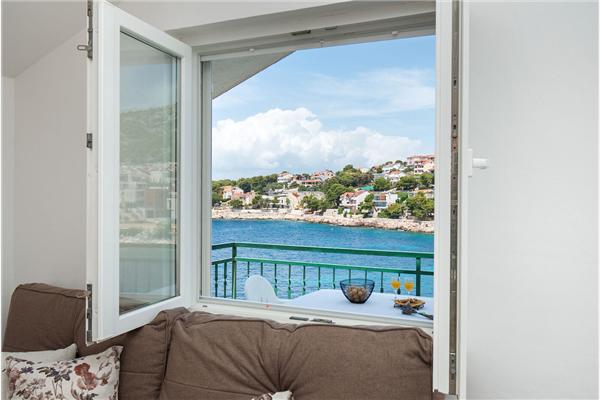 Apartment A4, for 4 persons