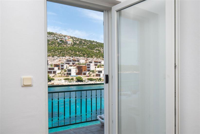 Apartment A4, for 4 persons