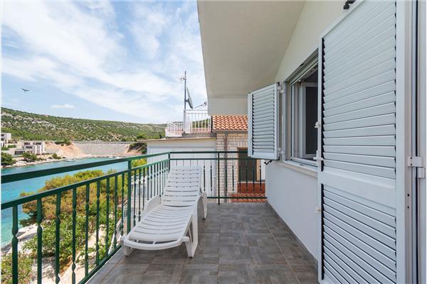 Apartment A4, for 4 persons