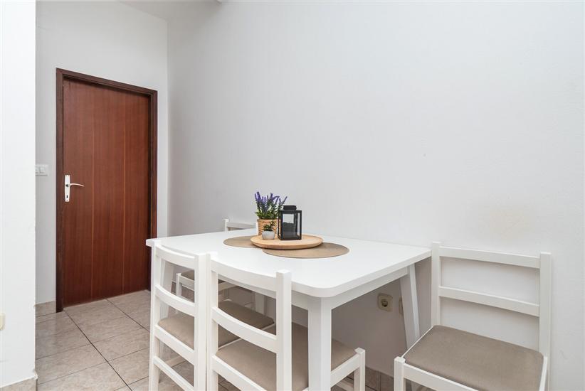 Apartment A2, for 4 persons