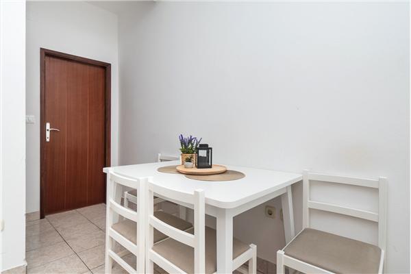 Apartment A2, for 4 persons