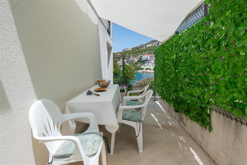 Apartment A2, for 4 persons