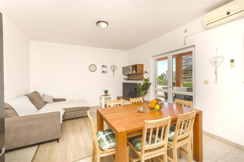 Apartment A3, for 5 persons