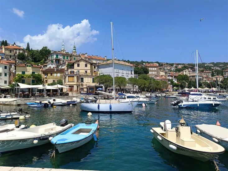 Apartments Near the sea
