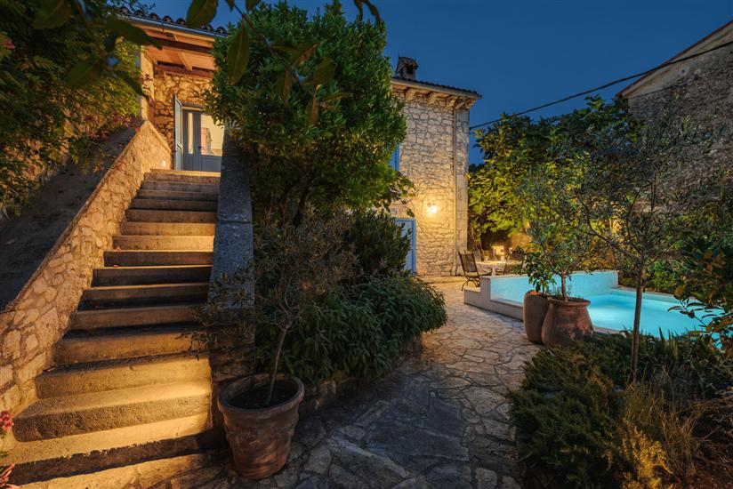 Villa Annette mit Pool und Sauna