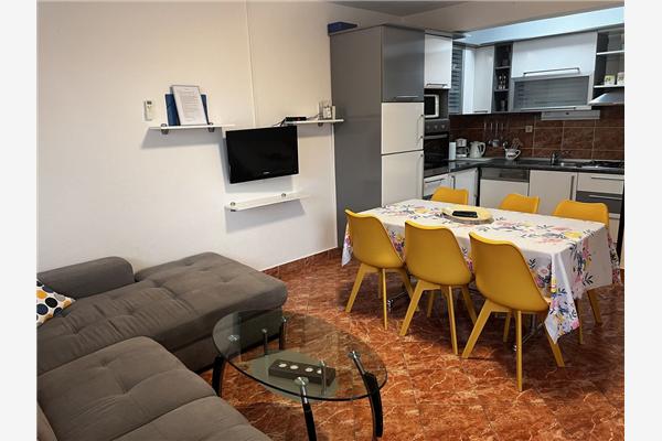 Apartment A3, for 7 persons