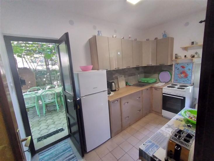 Apartment A2, for 9 persons