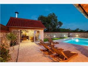 Villa Nika Sibenik Riviera, Kwadratuur 120,00 m2, Accommodatie met zwembad