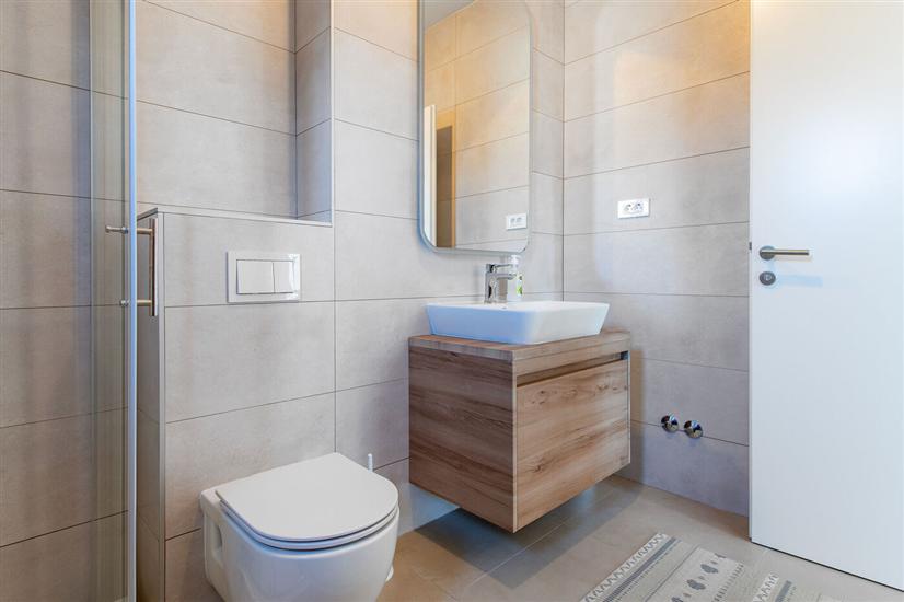 House K1, for 8 persons