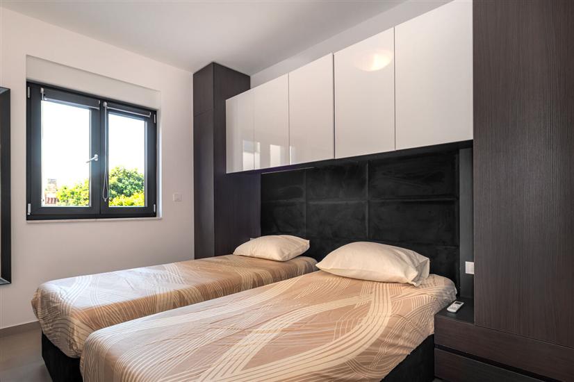 House K1, for 8 persons