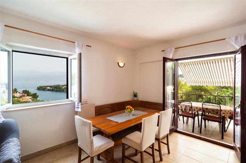 Apartment A1, for 8 persons