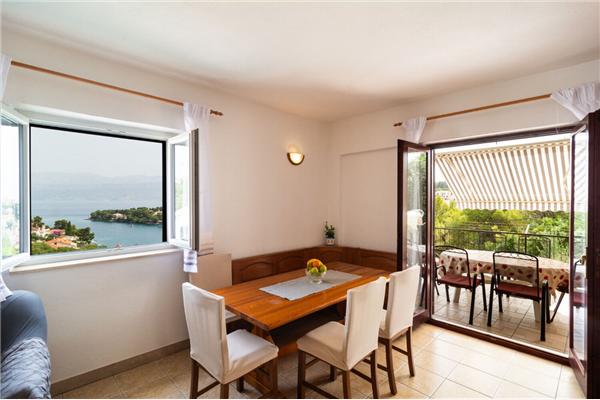 Apartment A1, for 8 persons