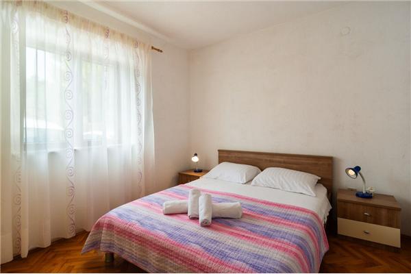 Apartment A1, for 8 persons