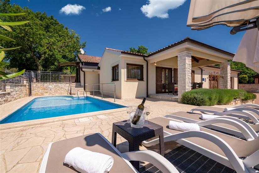 Villa Bellavista Poletti s bazenom