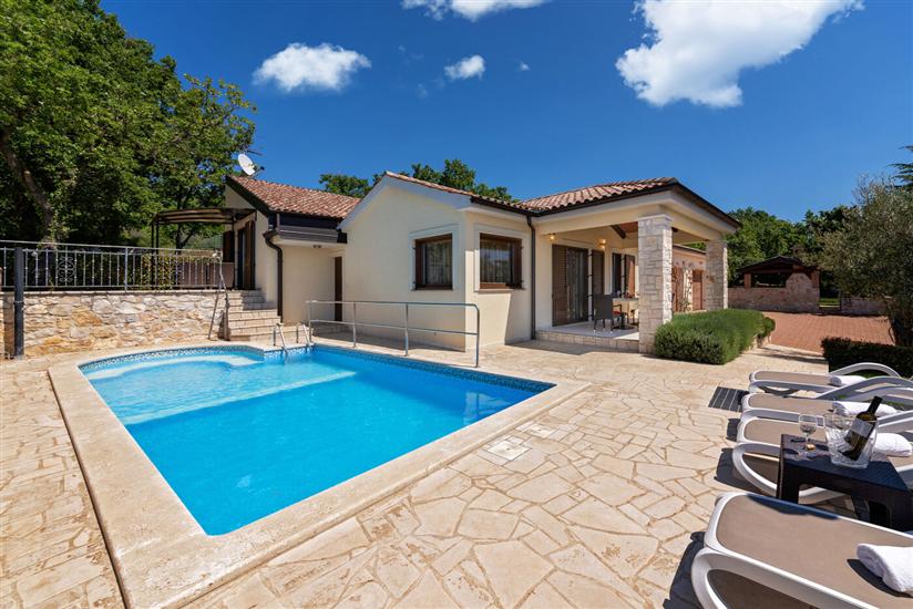 Villa Bellavista s bazenom