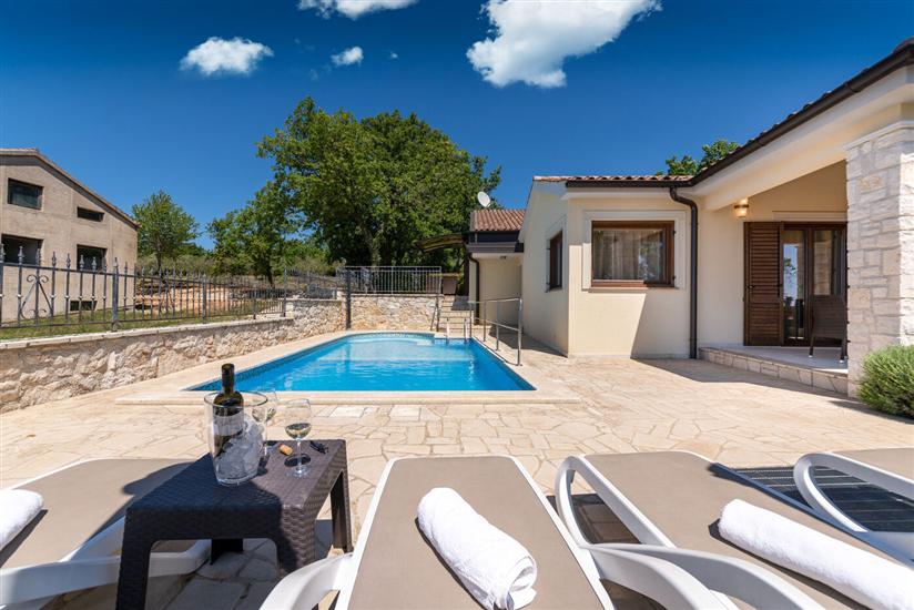 Villa Bellavista Poletti s bazenom