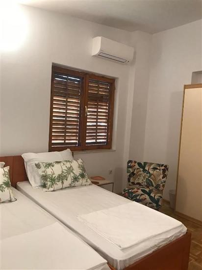 House K1, for 8 persons