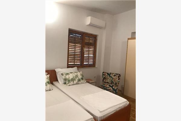 House K1, for 8 persons