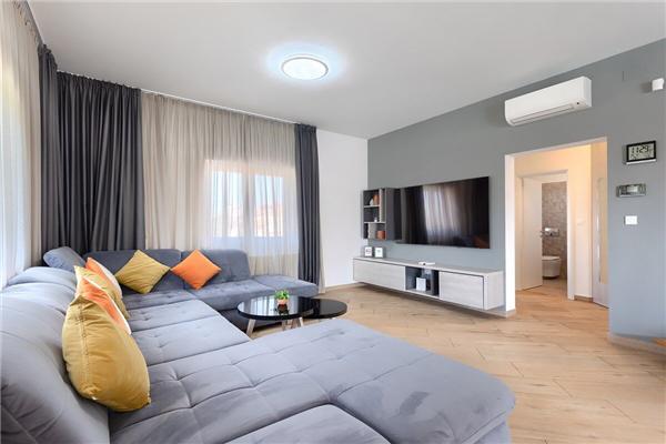 House K1, for 8 persons