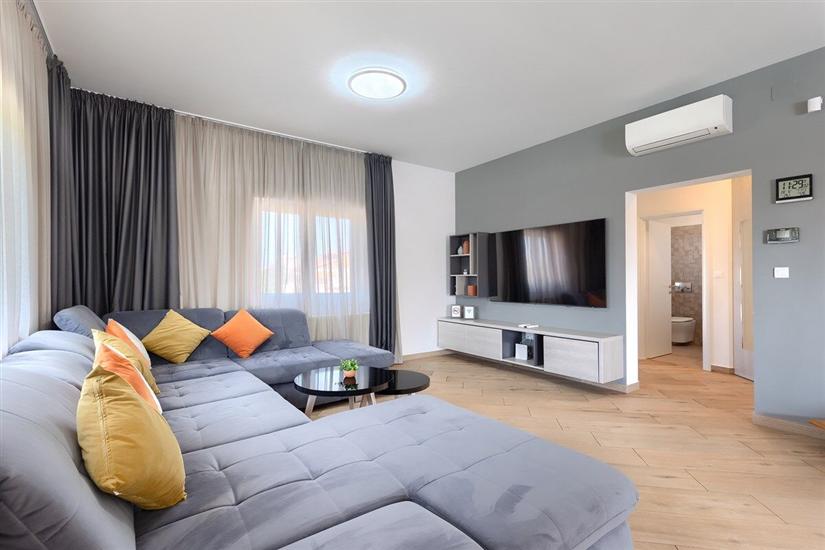 House K1, for 8 persons