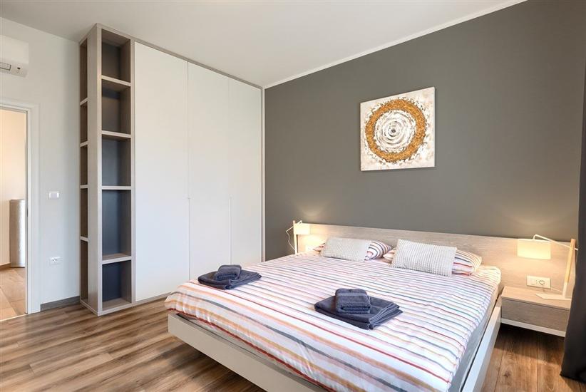 House K1, for 8 persons