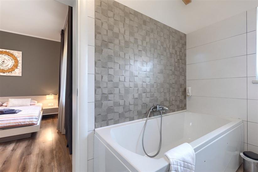 House K1, for 8 persons