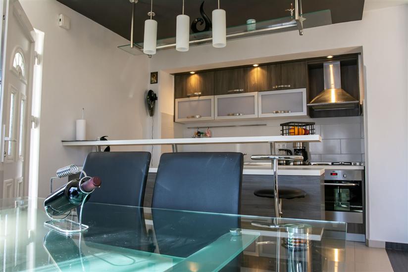 Apartment A1, for 6 persons