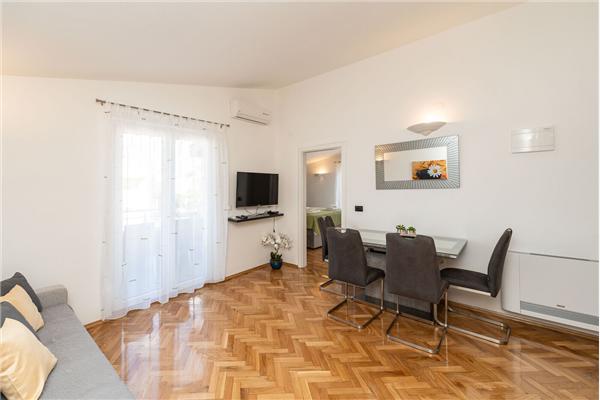 Apartment A4, for 4 persons