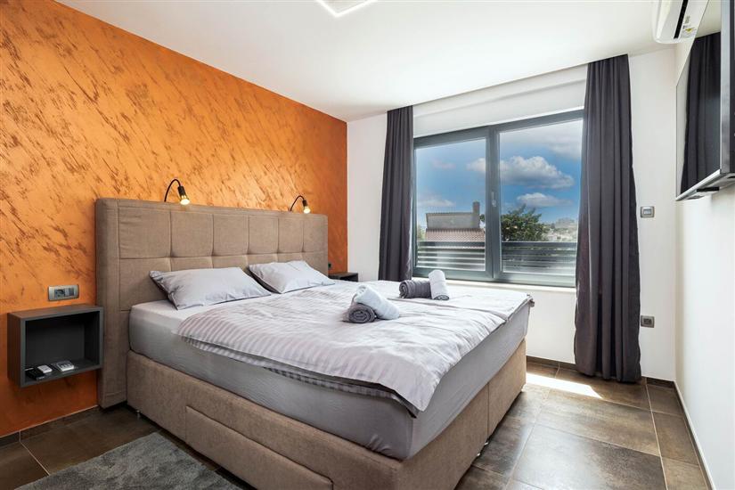 House K1, for 8 persons