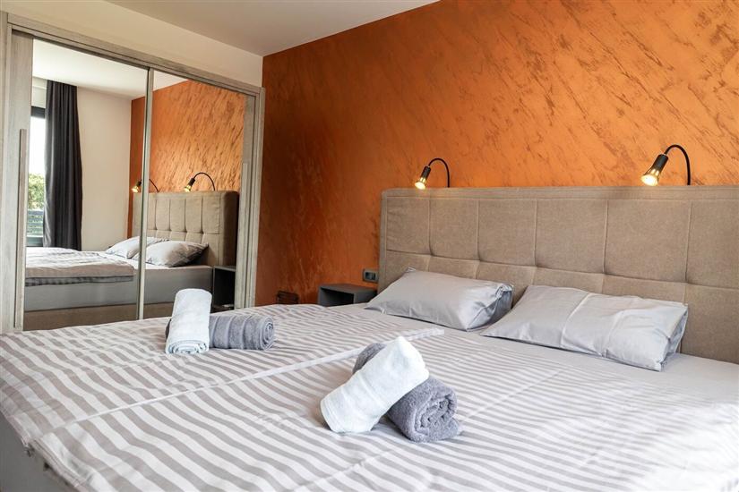 House K1, for 8 persons