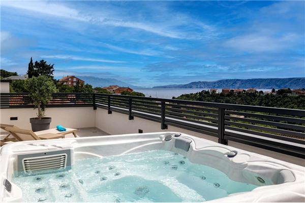 House K1, for 8 persons