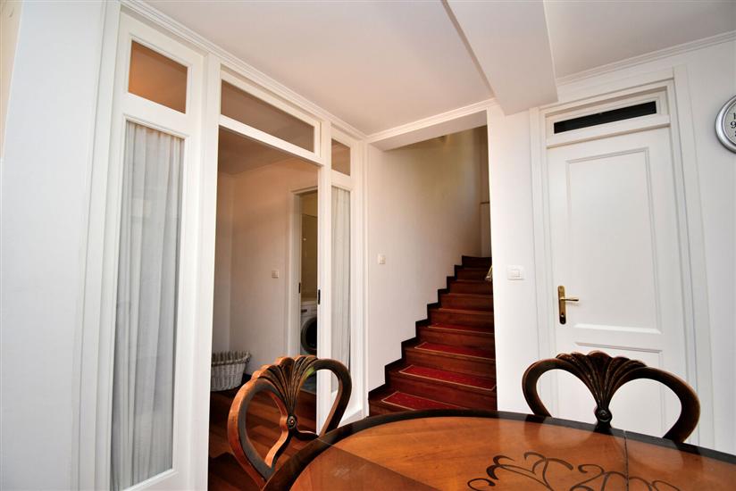 House K1, for 10 persons