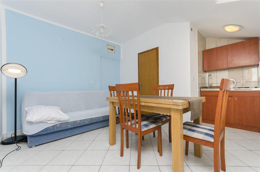 Apartment A2, for 3 persons