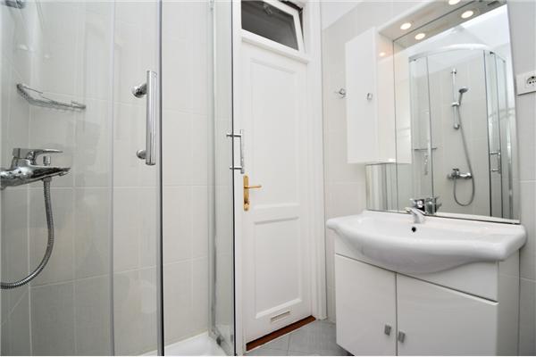 House K1, for 10 persons